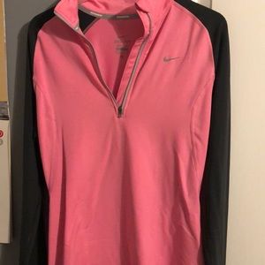 NWOT Nike 1/2 zip. Jacket/workout pull over
